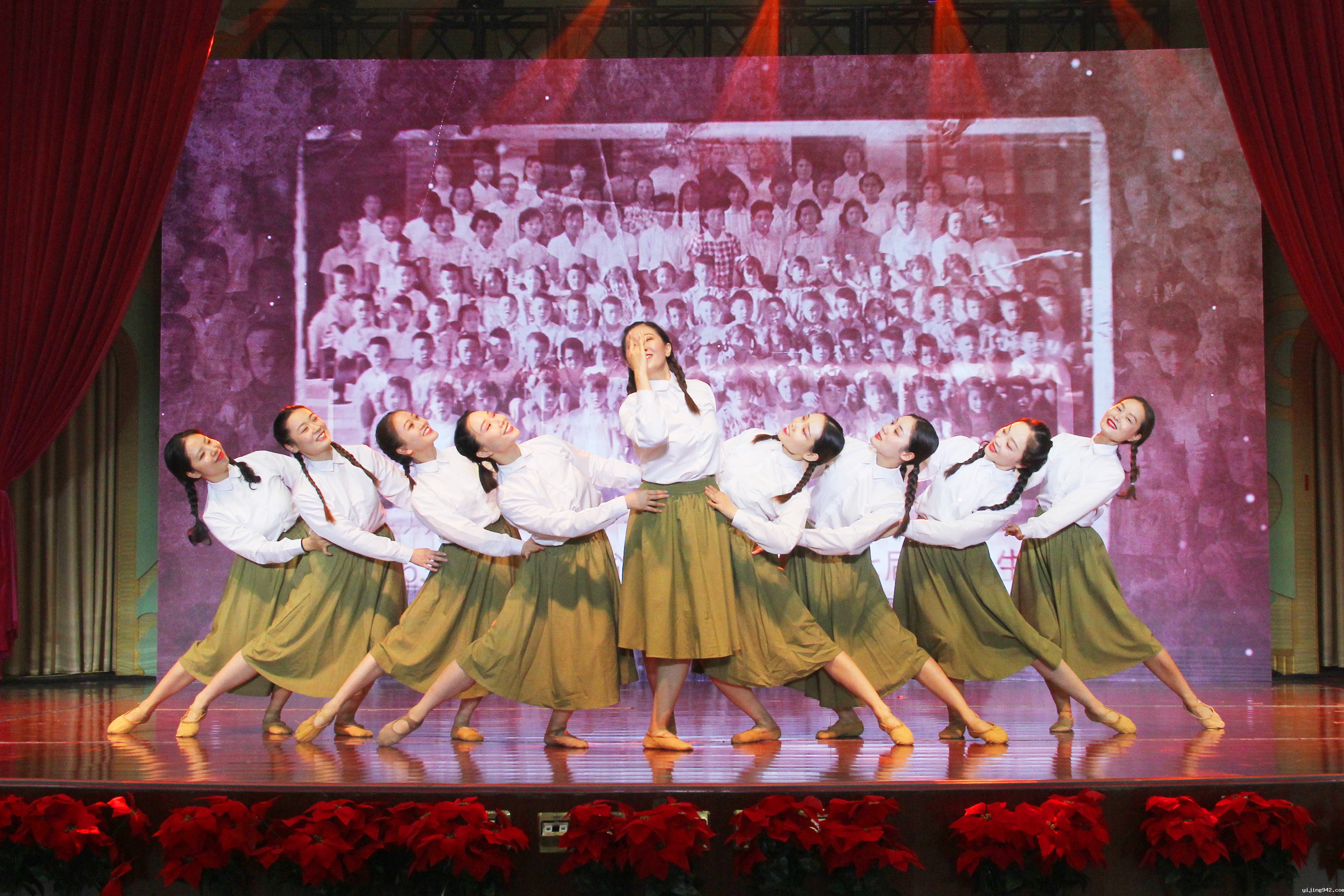 2-2《芳华》.jpg