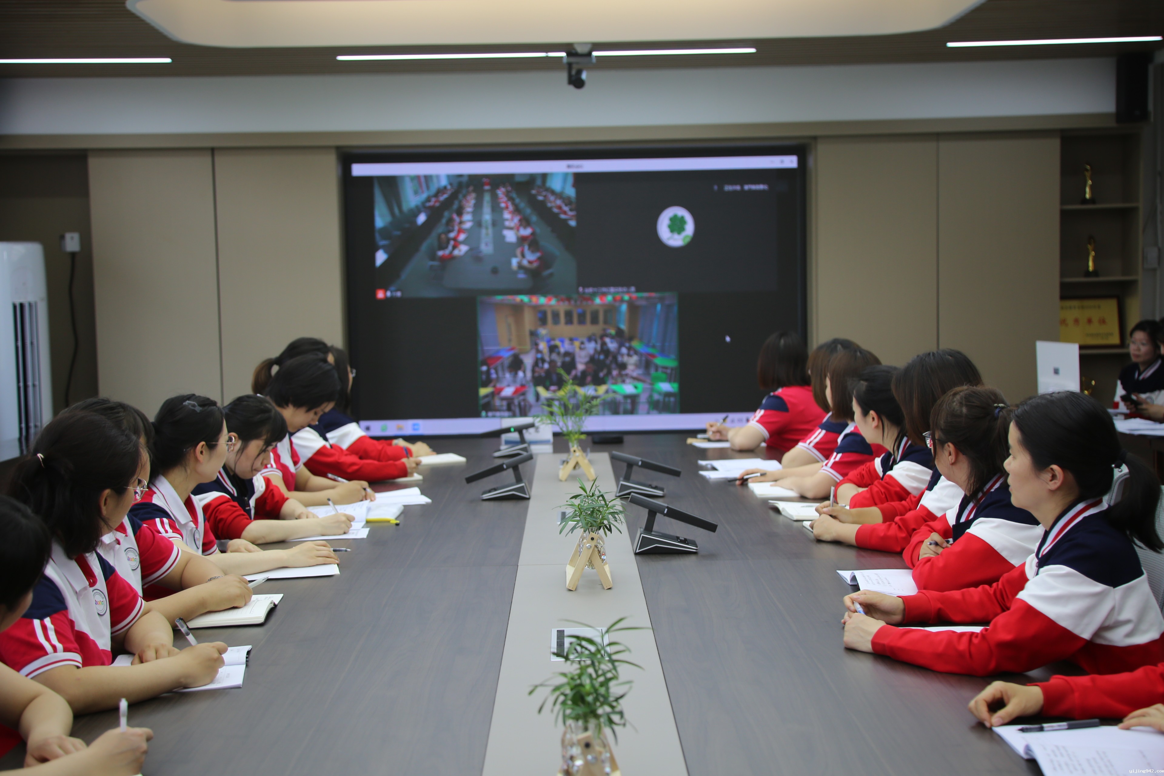 三地教师开展线上联合教研活动.JPG