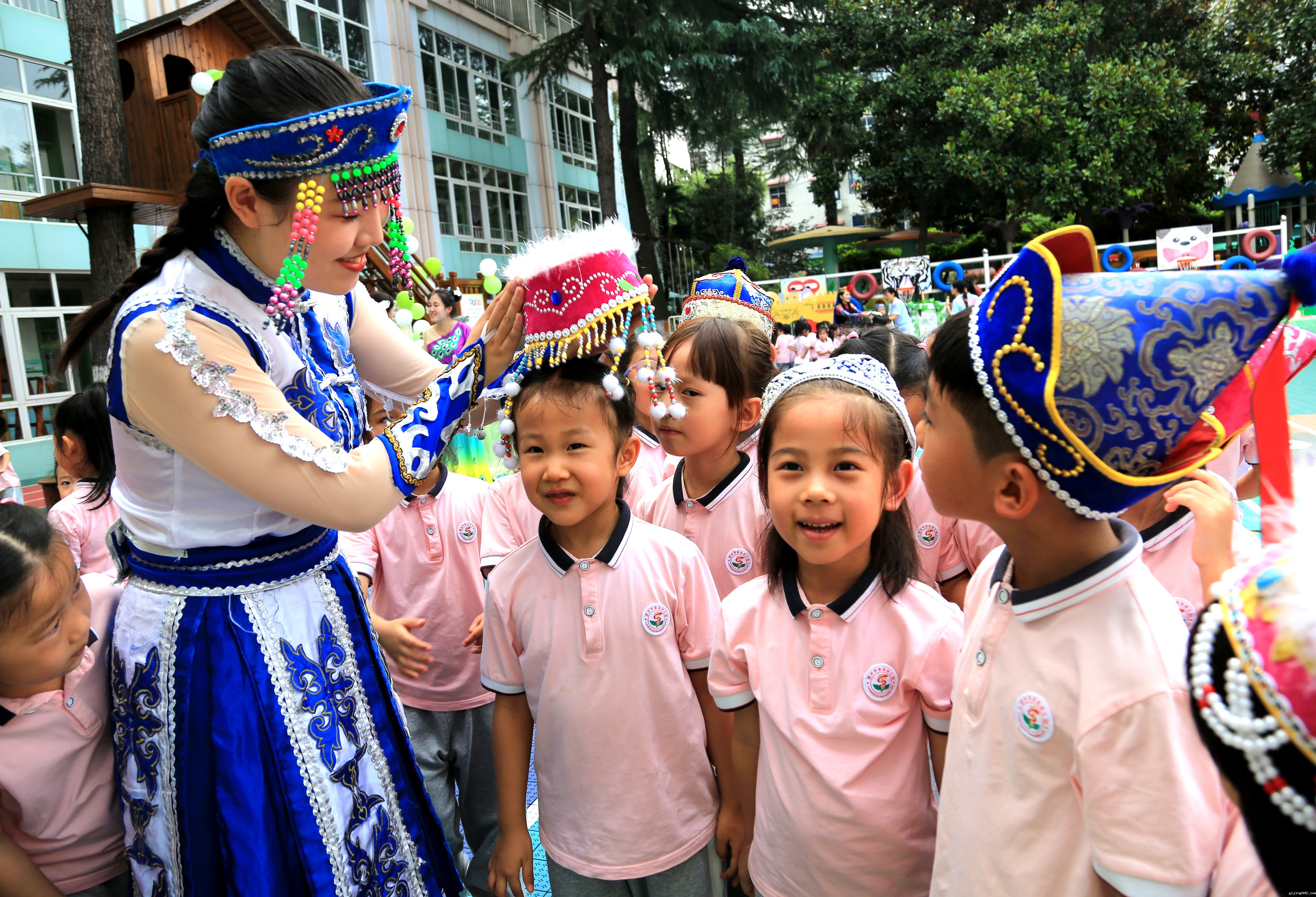 13.漯河市实幼国庆节教育活动.JPG